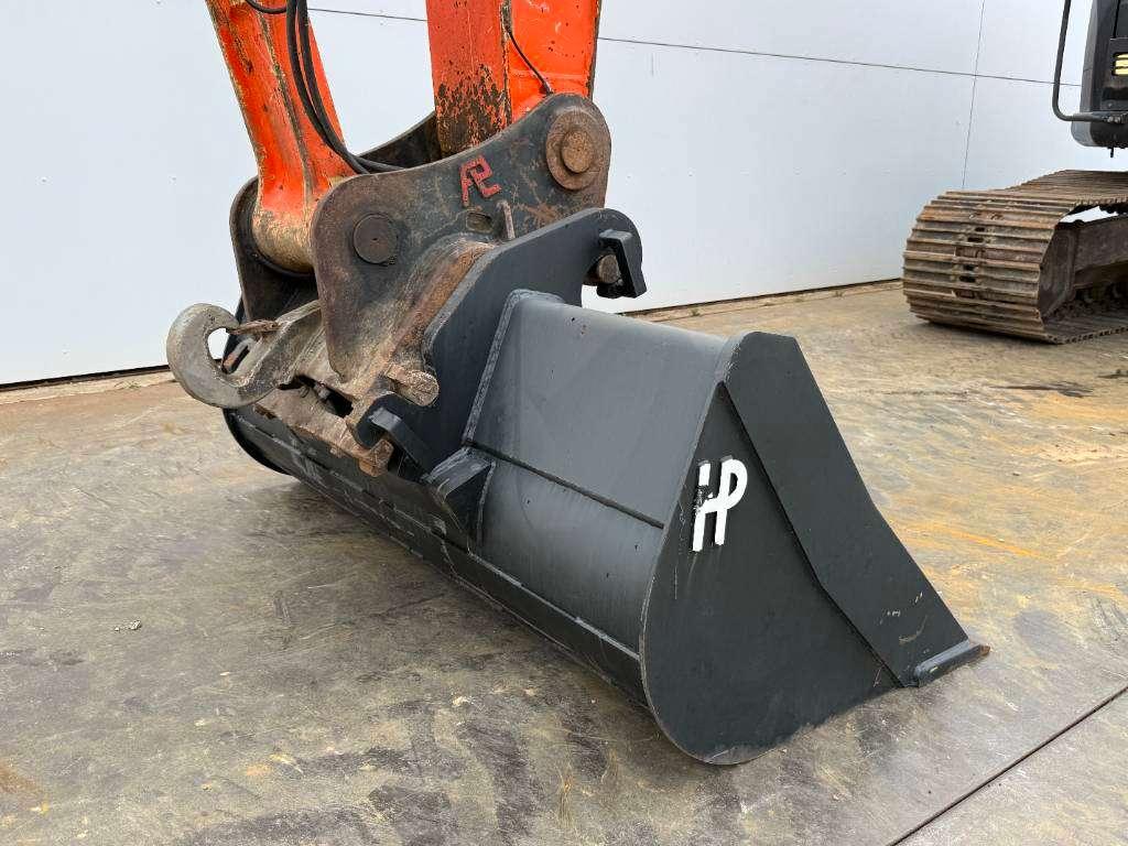 Hitachi ZX225LC-5B - New Bucket / Automatic Greasing / CAM Photo 21