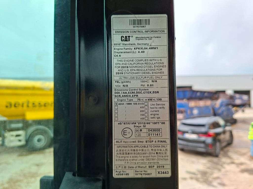 Caterpillar 320 Photo 12