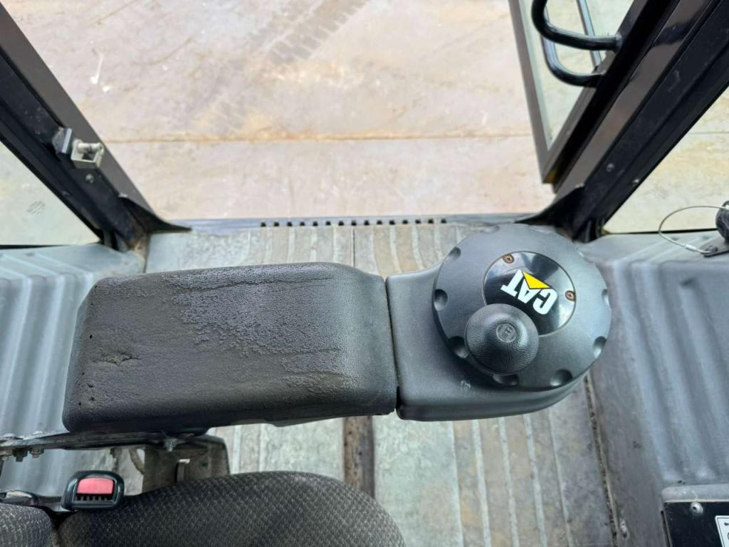 Caterpillar CD54B Photo 19