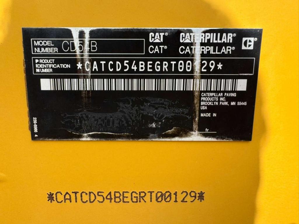 Caterpillar CD54B Photo 22