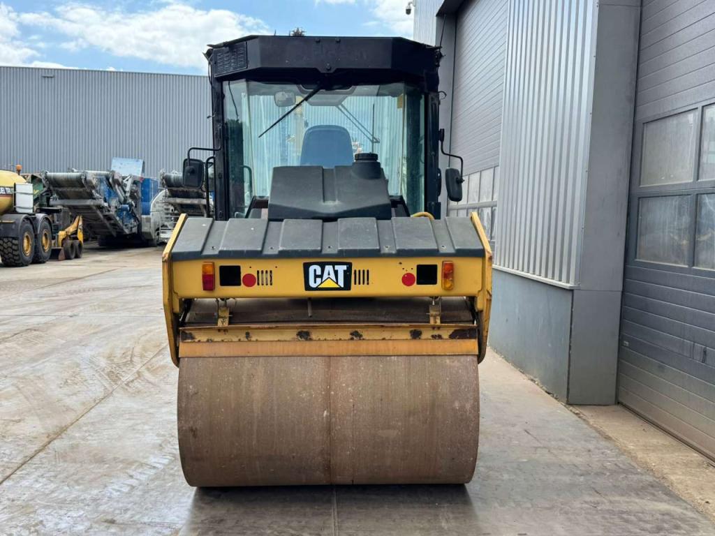 Caterpillar CD54B Photo 7