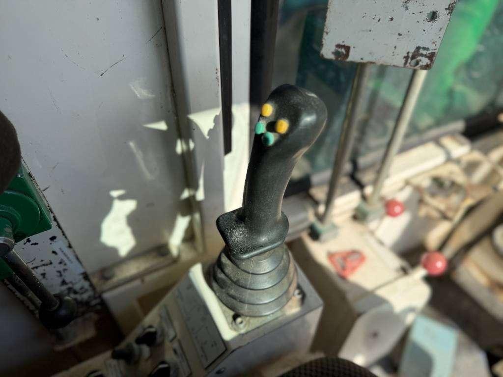 Hitachi KH150GLS-2 - 30.3m Drill / Powerpack / Hydr Tracks Photo 10