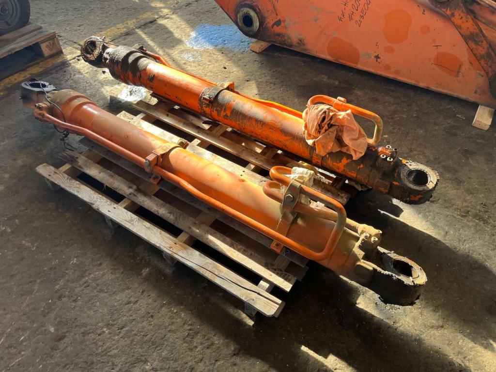Fiat Hitachi FH200-3 Photo 20