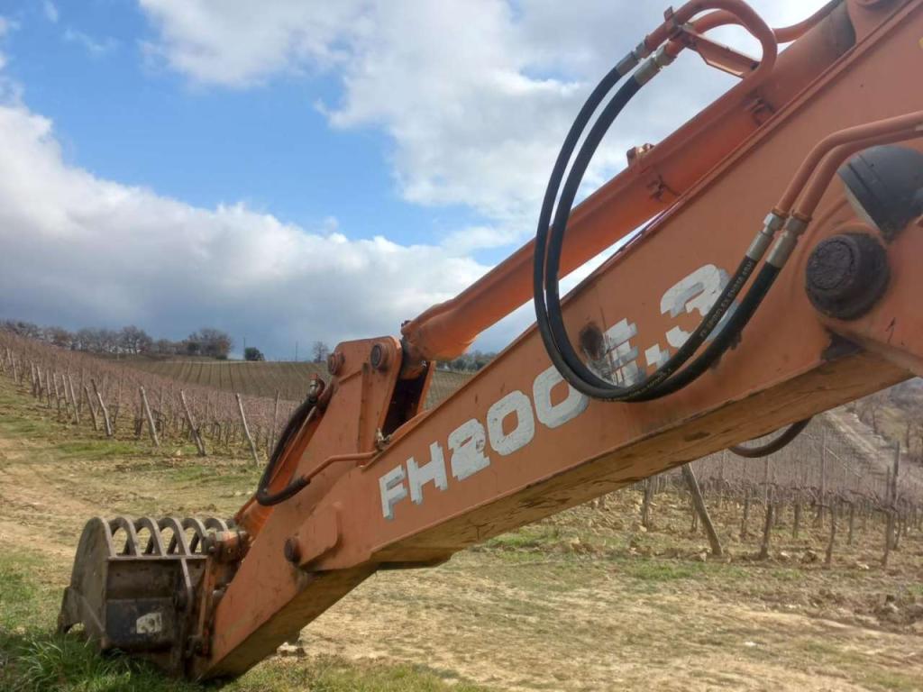 Fiat Hitachi FH200-3 Photo 4