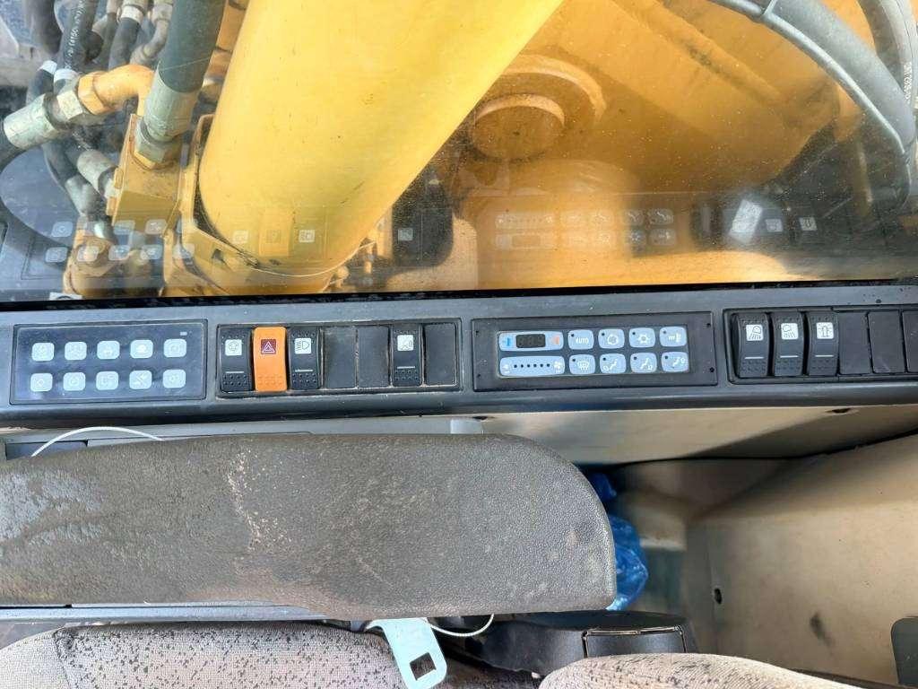 Caterpillar M318C Photo 26