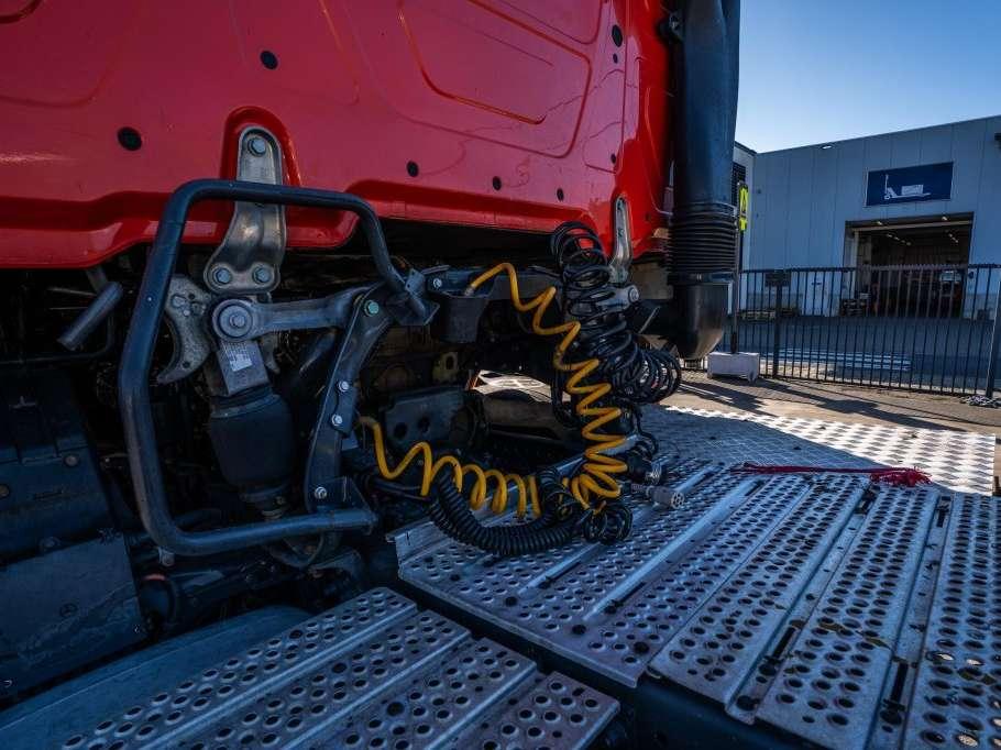 Mercedes-Benz ACTROS 1843 LS+KIPHYDR. Photo 8