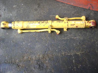 Bucket rotation piston for New Holland E 80 B sold by PRV Ricambi Srl