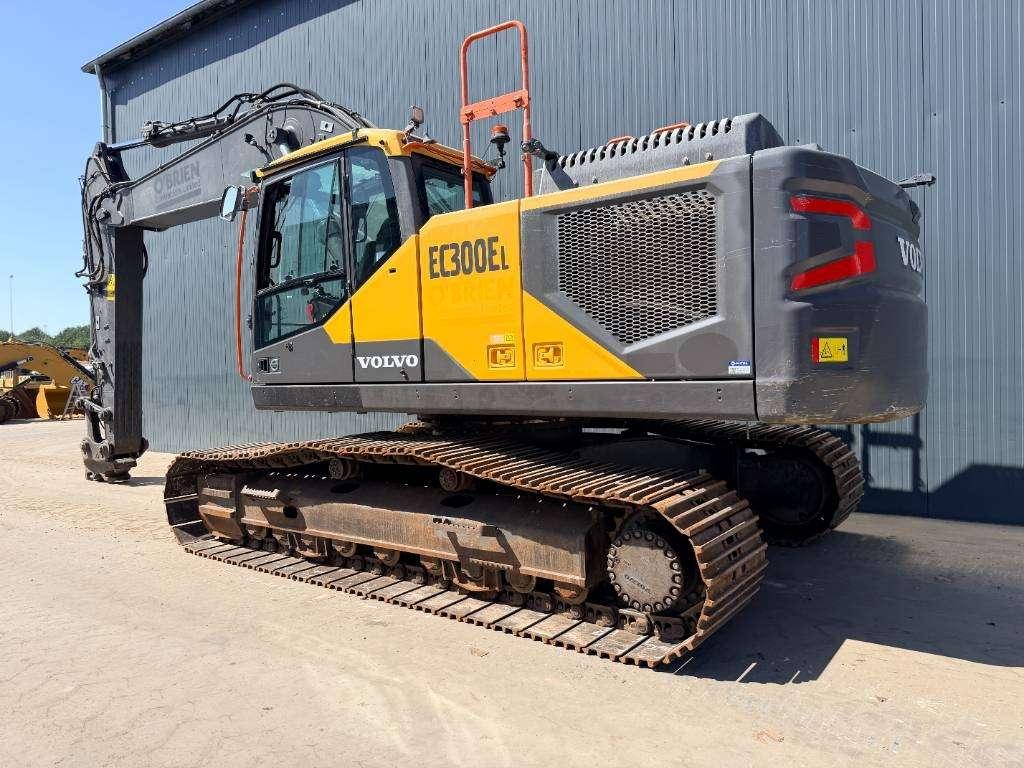 Volvo EC300E L Photo 19