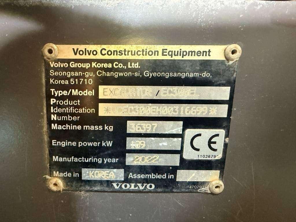 Volvo EC300E L Photo 7