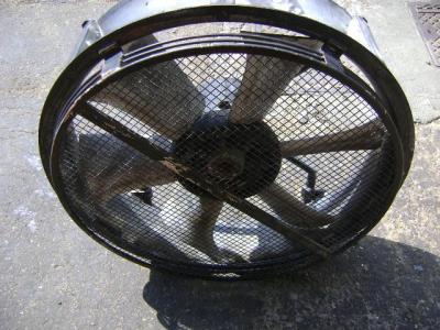 Cooling fan for Fiat Hitachi W 190 Evolution sold by PRV Ricambi Srl