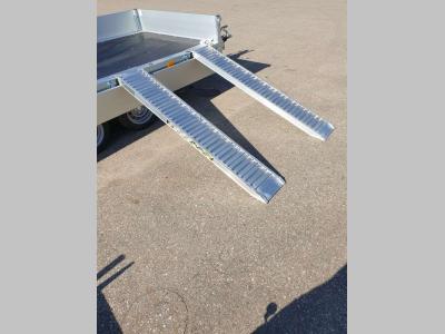 Coppia di rampe in alluminio Lunghezza 2.500 mm - Portata 1.750 kg sold by Progetto Rampe