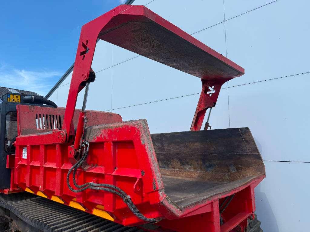 Mitsubishi LD700 - Dutch Machine / Pressurised Cabin Photo 16