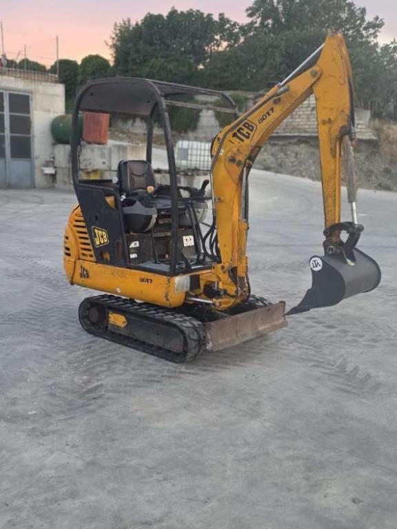 JCB 8017 Photo 6