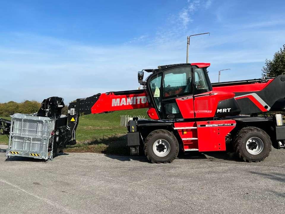 Manitou MRT2545 Photo 2
