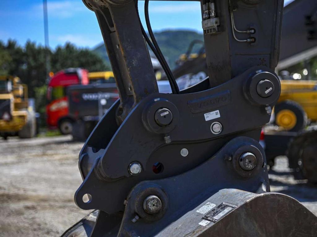 Volvo EC210FNL5 Photo 14