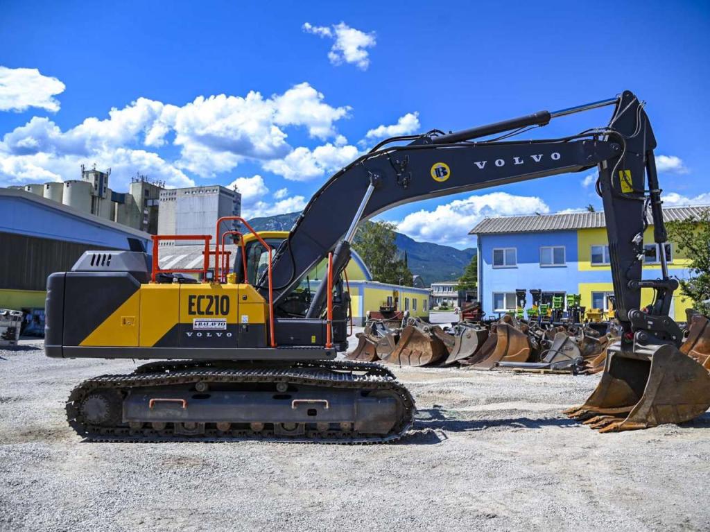 Volvo EC210FNL5 Photo 8