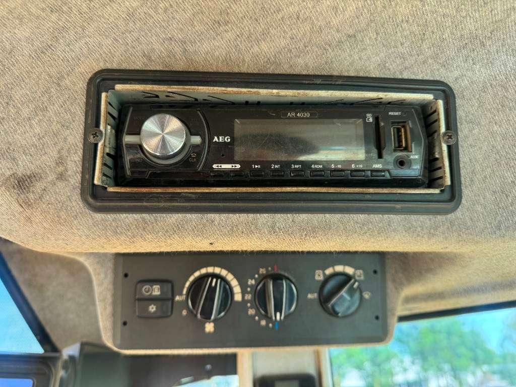 Volvo L220H - Automatic Greasing / Quick Coupler Photo 13