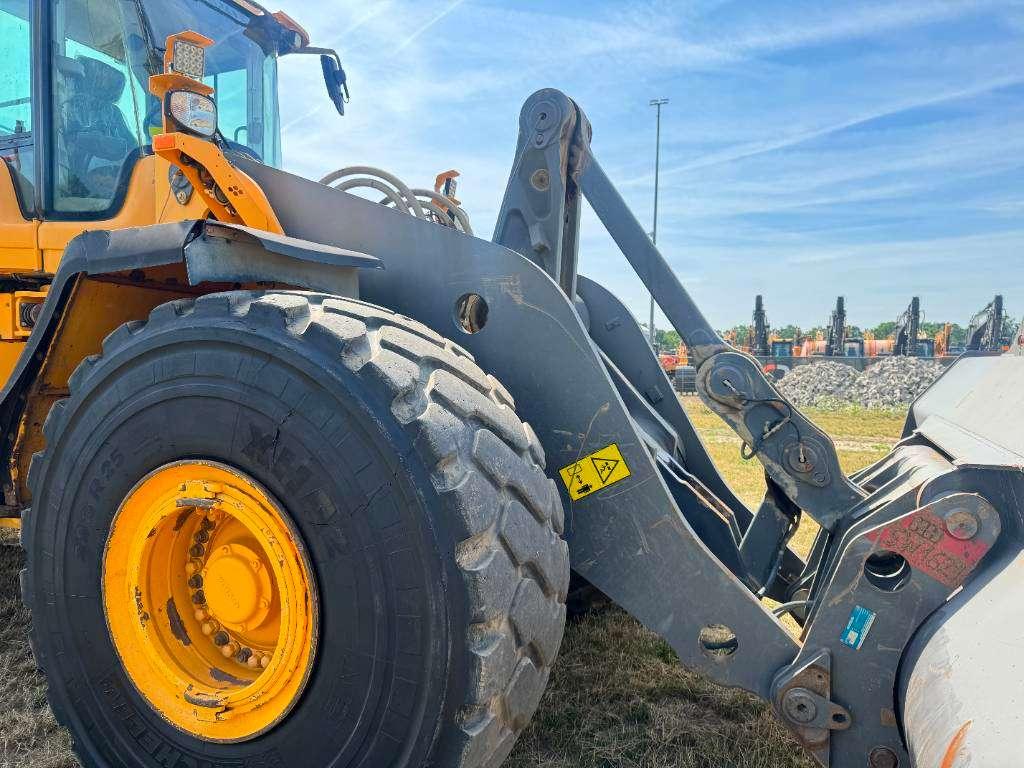Volvo L220H - Automatic Greasing / Quick Coupler Photo 21
