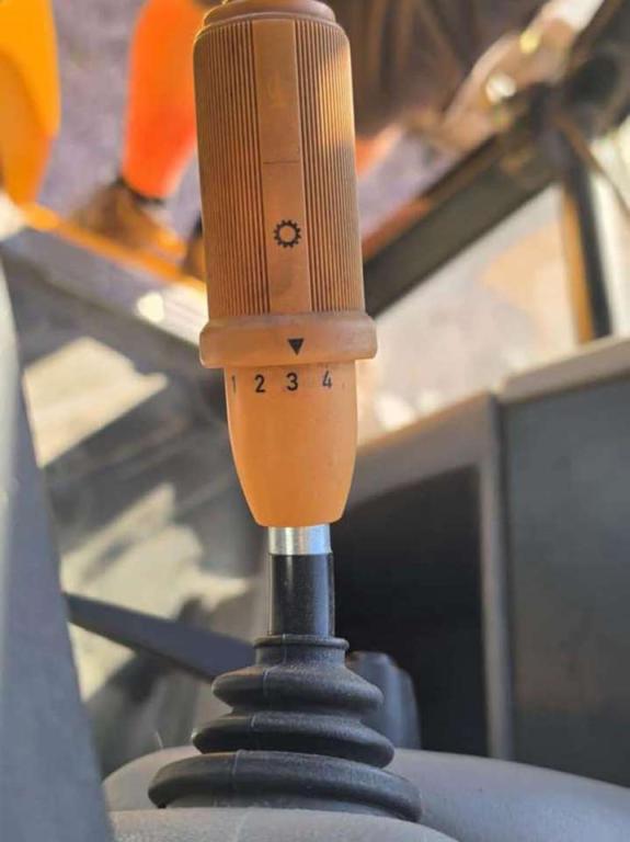 JCB 4CX Photo 23