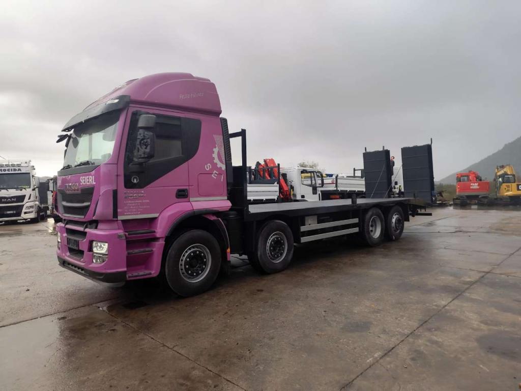 Iveco STRALIS 320S46 Photo 18