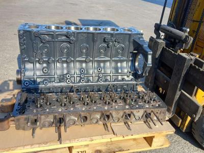 Long block engine for Isuzu 6UZ1 Photo 1