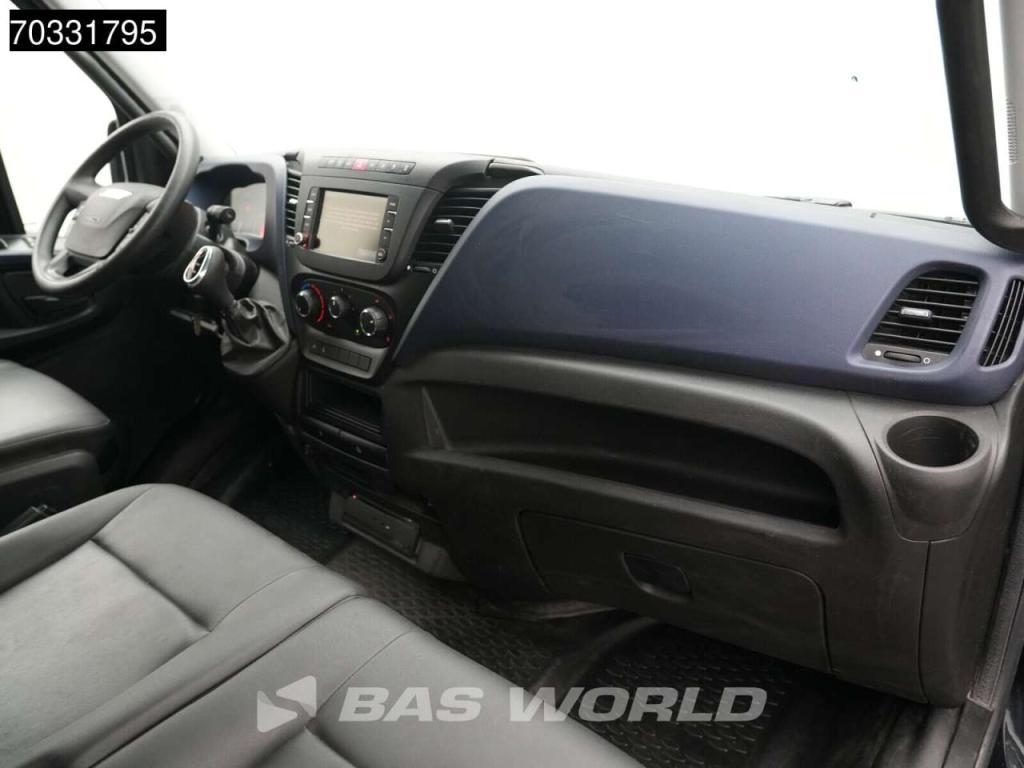 Iveco Daily 35S18 A/C Cruise control Photo 12