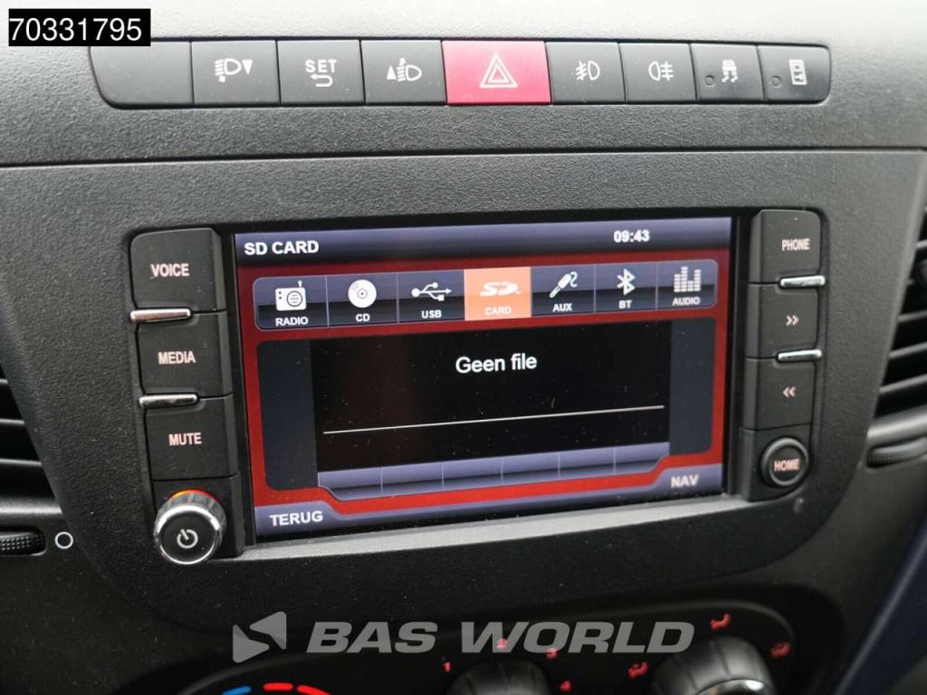 Iveco Daily 35S18 A/C Cruise control Photo 15