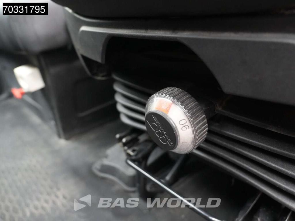 Iveco Daily 35S18 A/C Cruise control Photo 23