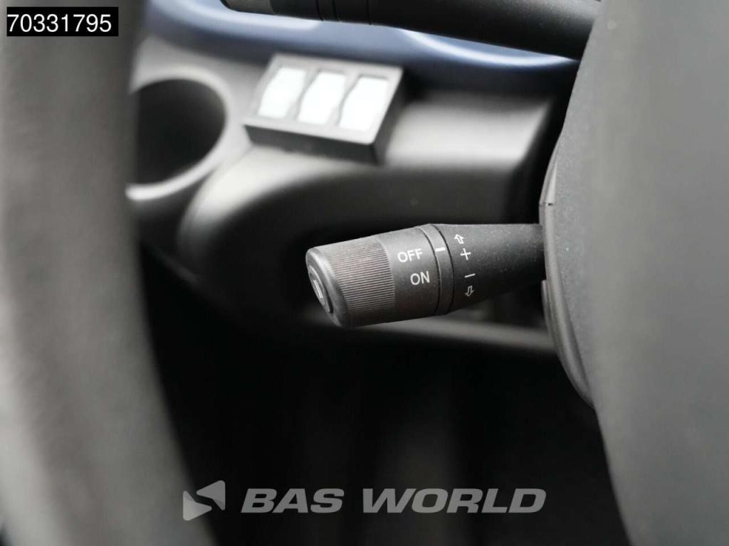 Iveco Daily 35S18 A/C Cruise control Photo 29