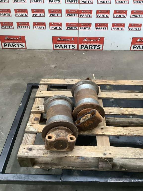 Track rollers for New Holland E 385 Photo 1