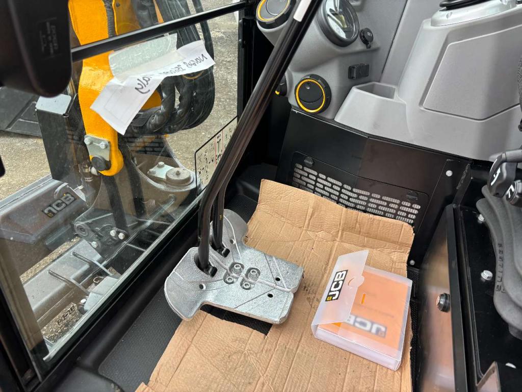 JCB 35Z-1 Photo 18
