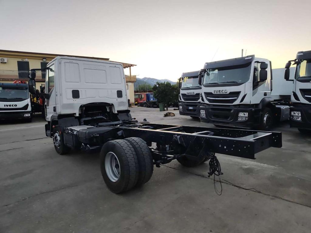 Iveco EUROCARGO 120-190L Photo 22