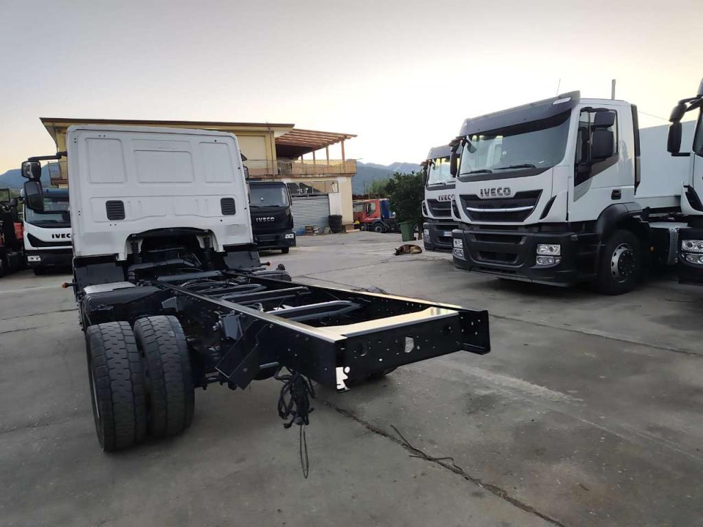 Iveco EUROCARGO 120-190L Photo 26