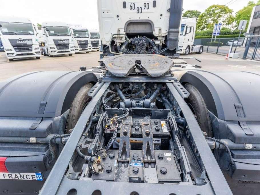 Mercedes-Benz ACTROS 1845 LS+HYDR Photo 9