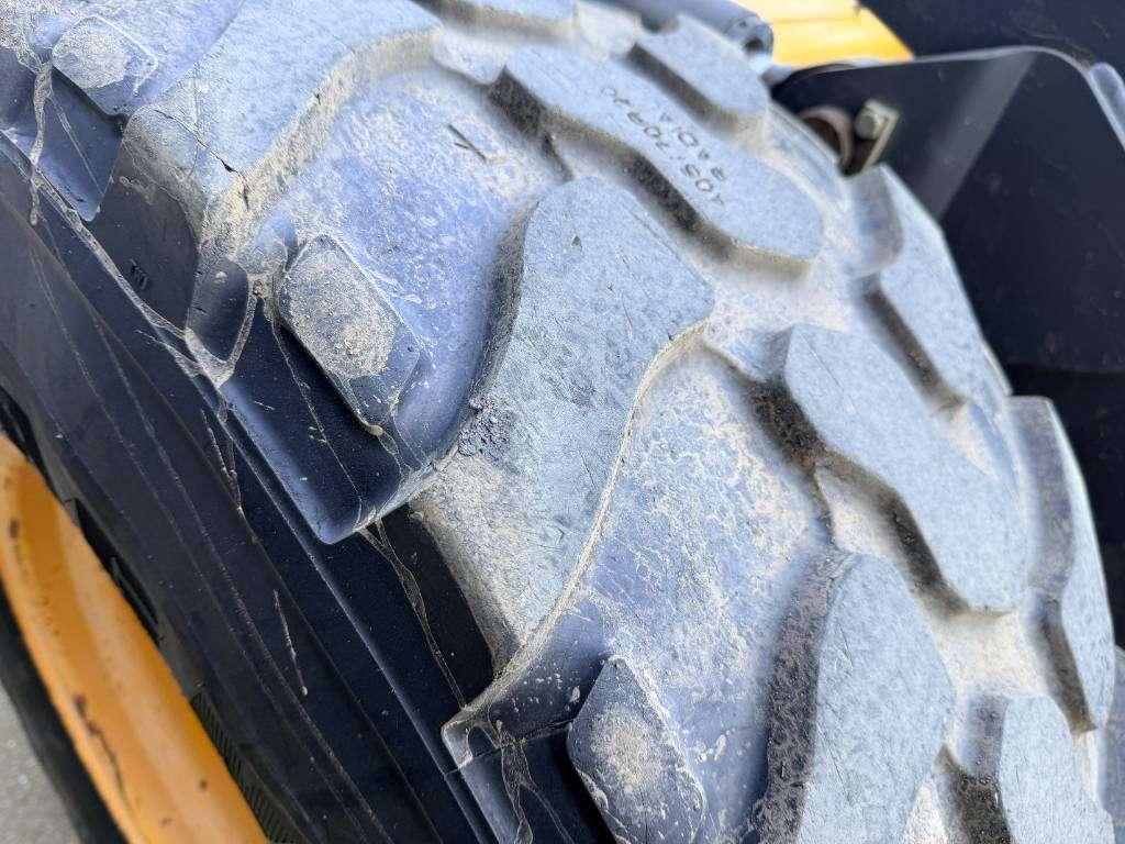 Volvo L30G Photo 18