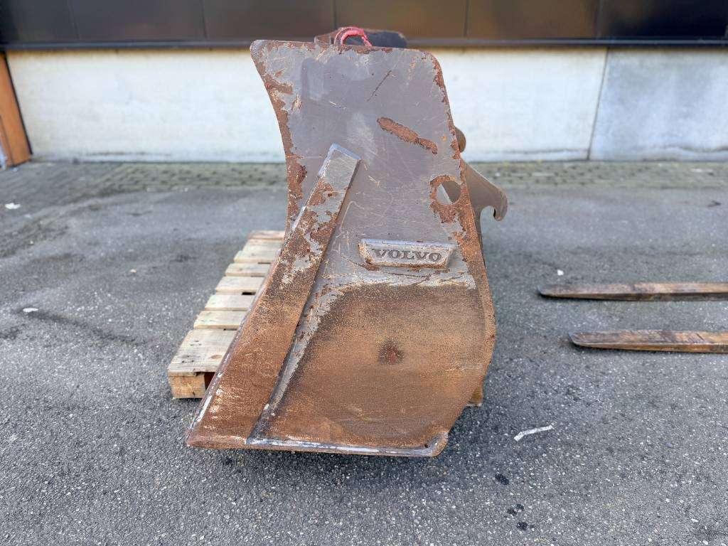 Volvo L30G Photo 6