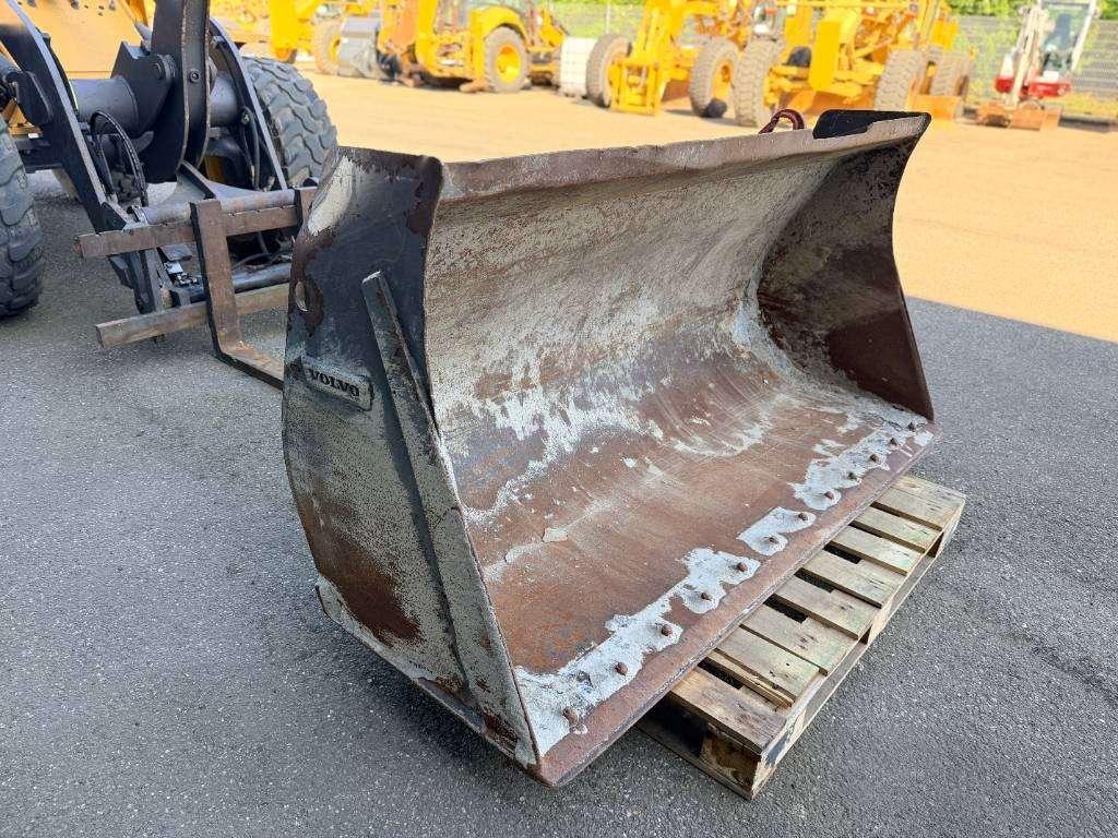 Volvo L30G Photo 9