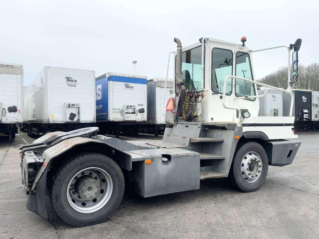 Terberg YT222 - Dutch truck / Automatic / 55t Payload Photo 4