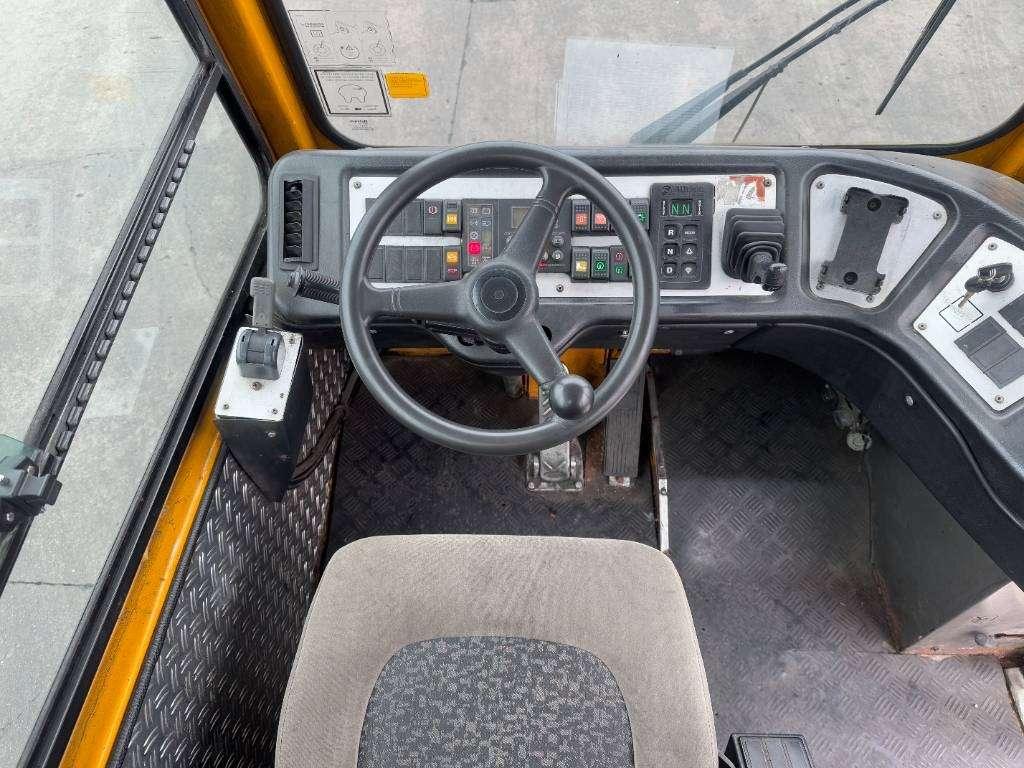 Terberg YT222 - Dutch truck / Automatic / 55t Payload Photo 7