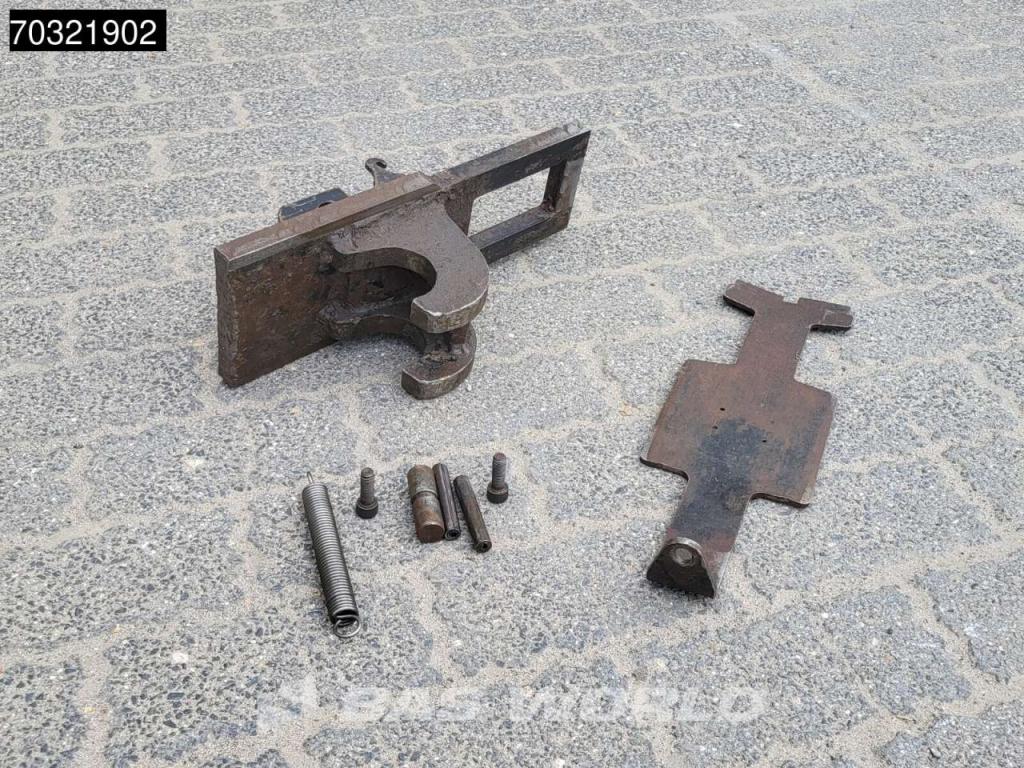 Kubota KX080-4 Photo 16