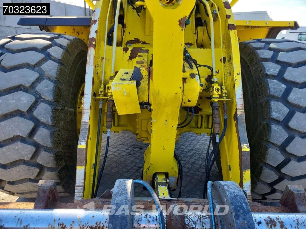 Hyundai HL980 High Tip Bucket Photo 13