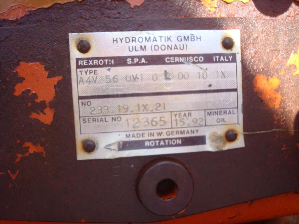 Hydraulic pump Photo 2