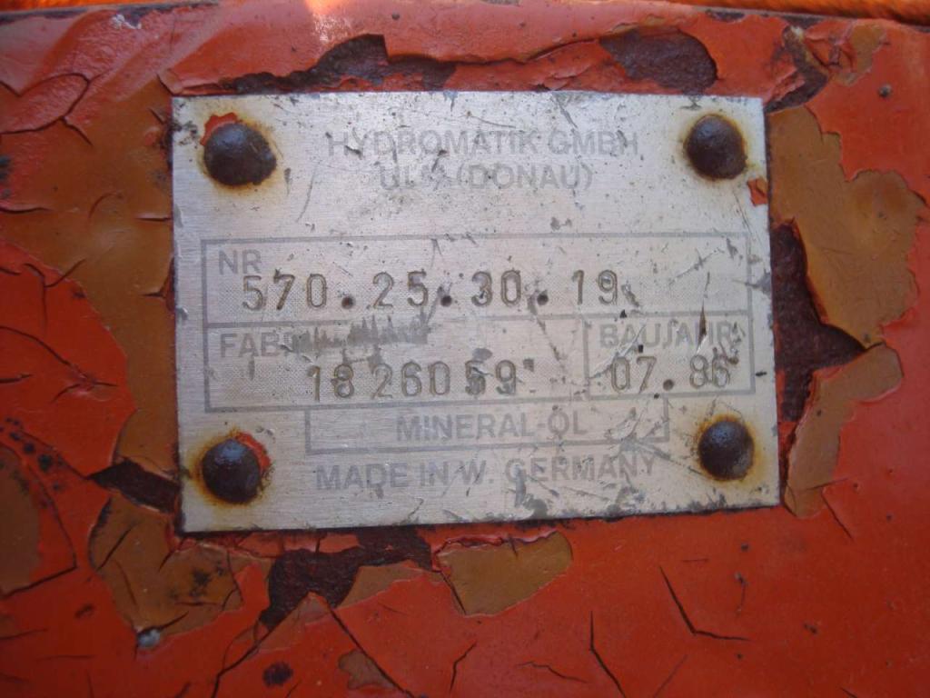 Hydraulic pump Photo 4