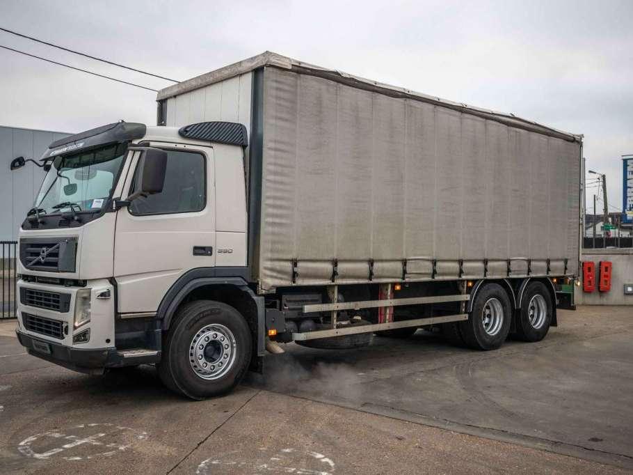 Volvo FM 330+10 pneus/tires-intarder Photo 1