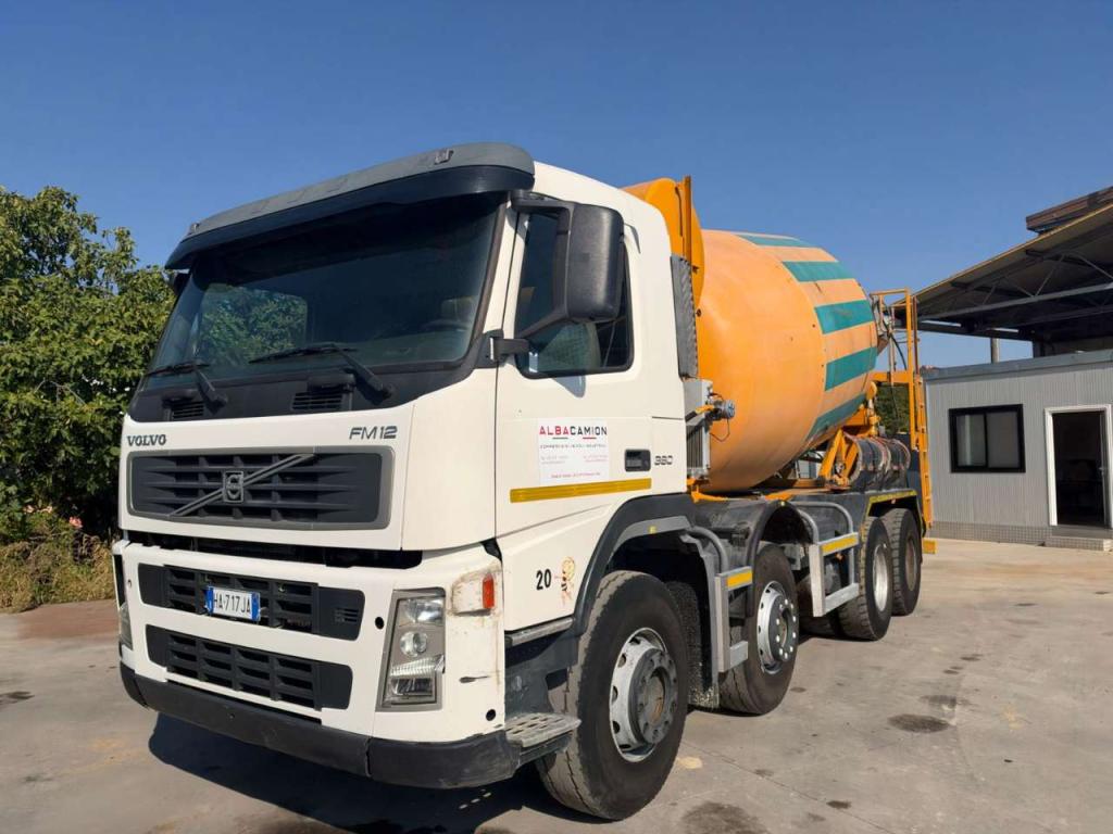 Volvo FM12 380 Photo 2