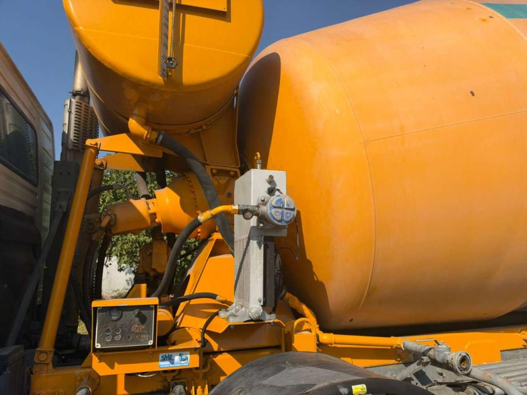 Volvo FM12 380 Photo 9