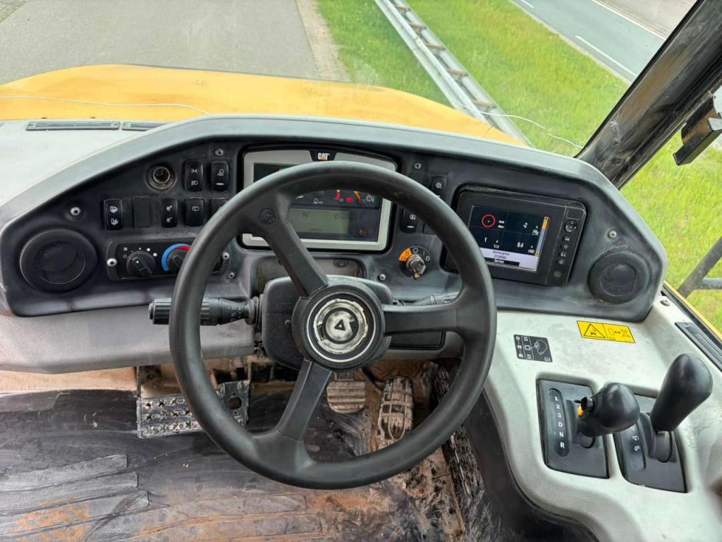 Caterpillar 745C Photo 18
