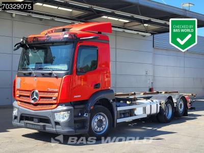 Mercedes-Benz Actros 2533 6X2 LOW Mileage! Lifting BDF system Lift+steering axle Full Air Automatic Euro 6 sold by BAS World B.V.