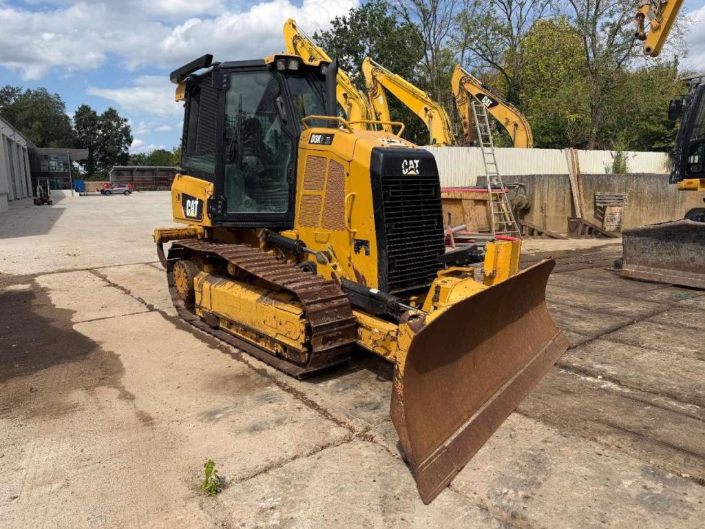 Caterpillar D3K2 XL Ripper Photo 7