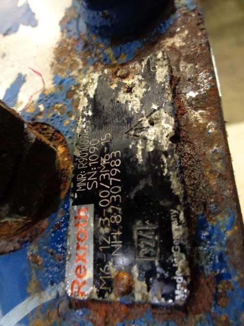 Hydraulic distributor for New Holland W 110 B Photo 2